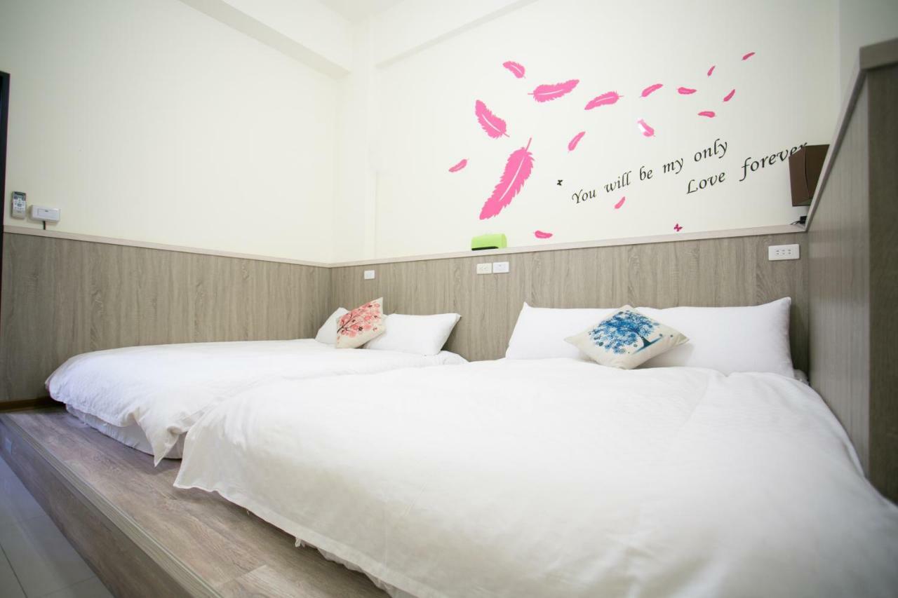 Smile House Bed & Breakfast Taitung Екстериор снимка